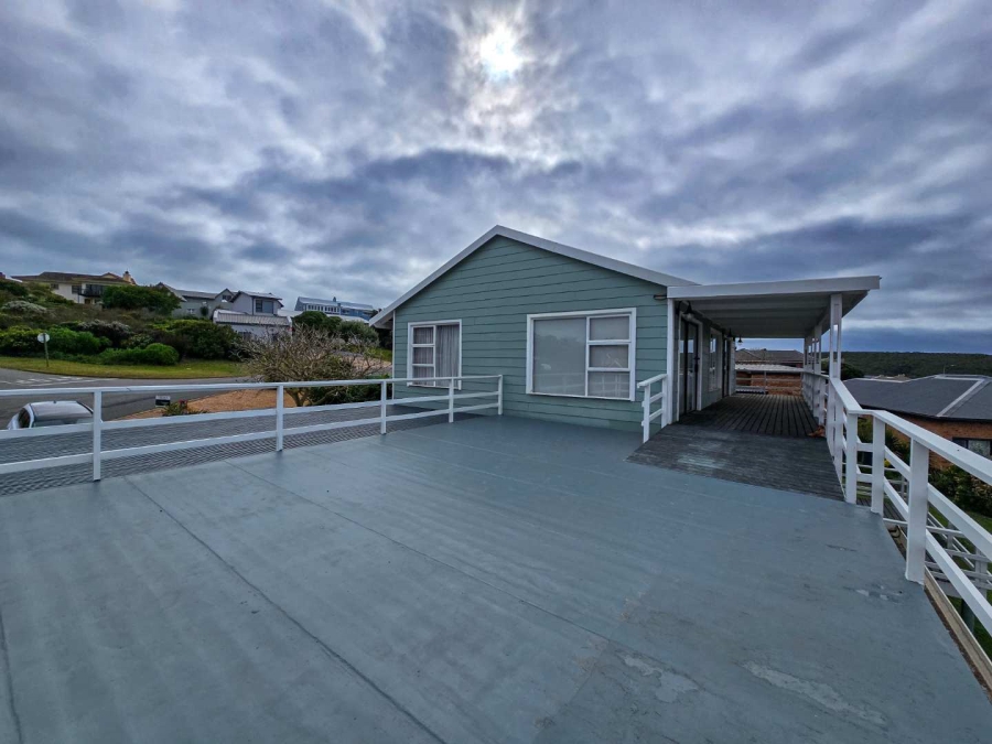 4 Bedroom Property for Sale in Stilbaai Wes Western Cape